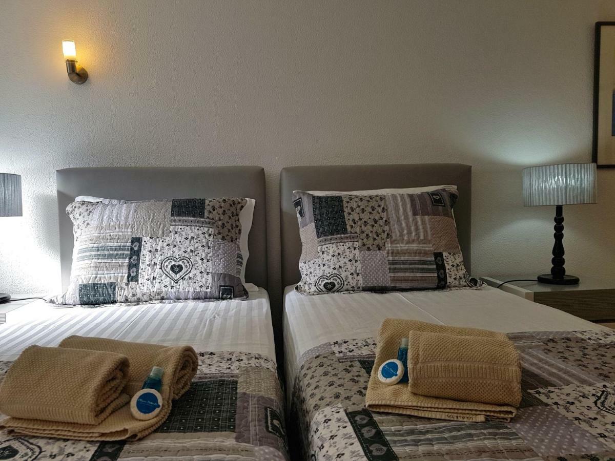 Villa Violeta 51 - Clever Details วิลาโมรา ภายนอก รูปภาพ